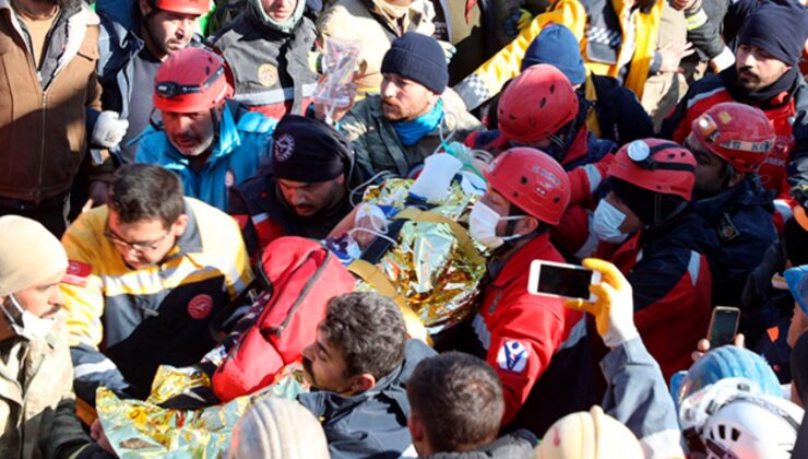Nurdağı’nda 133 saat sonra 13 yaşındaki Esma sağ kurtarıldı