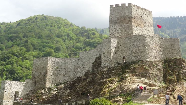 Karadeniz’in Gizemli Mirası: Zilkale Ziyaretçilerini Büyülüyor