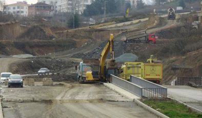 Trabzon’daki Türkiye’nin en maliyetli şehir içi yollarından Kanuni Bulvarı inşaatında sona doğru