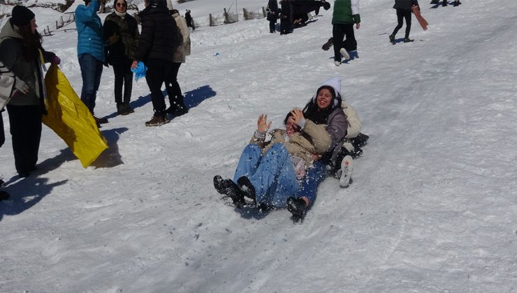 Ayder’de, kar festivali kayakla başladı