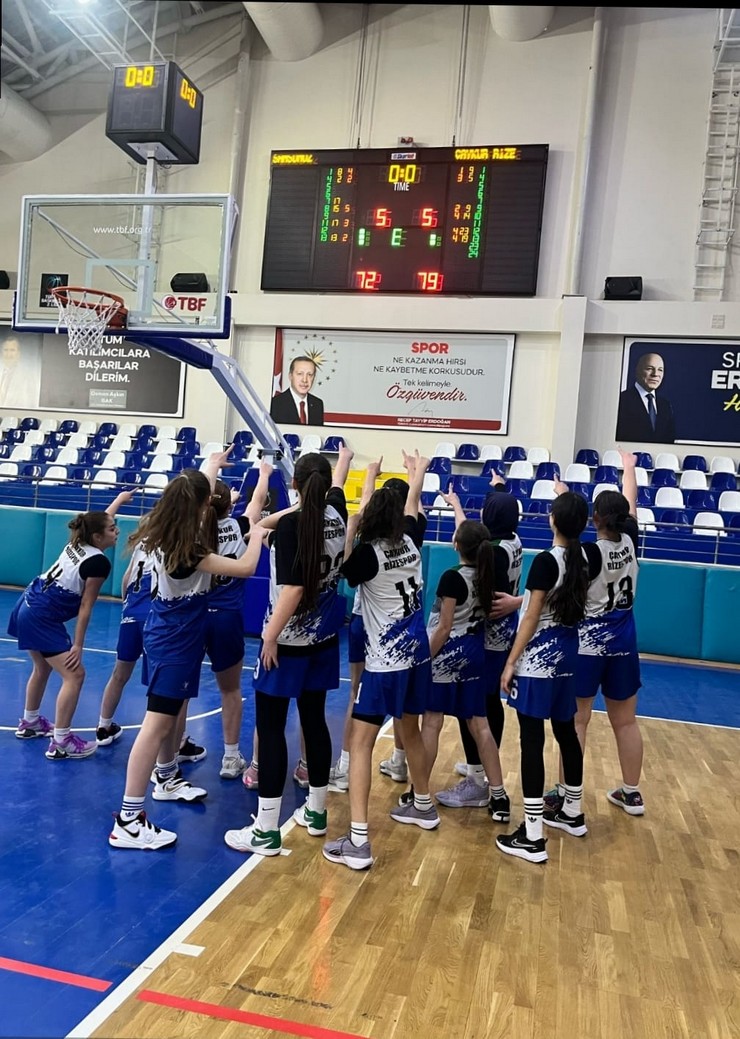 aykur-rizespor-u16-kiz-basketbol-takimi-2.jpg