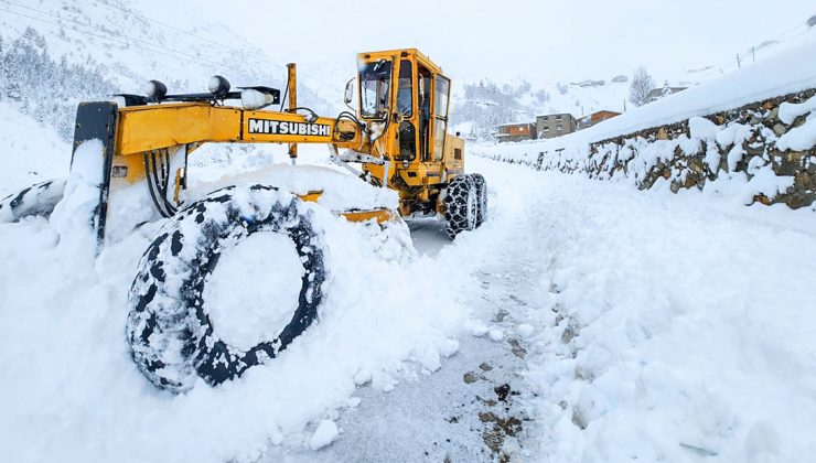 Rize’de 208 Köy Yolu Kar Yağışı Sonucu Ulaşıma Kapandı