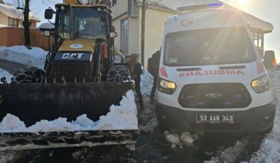 Rize’de İl Özel İdare ekipleri hamile kadın için seferber oldu