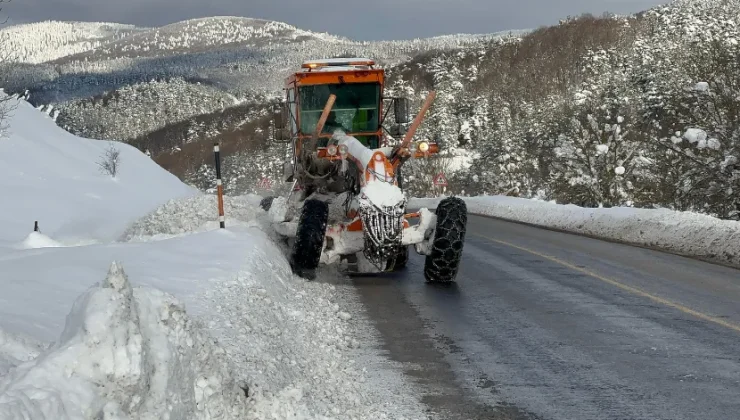 Samsun ve Kastamonu’da kar nedeniyle 364 yerleşim birimine ulaşım sağlanamıyor