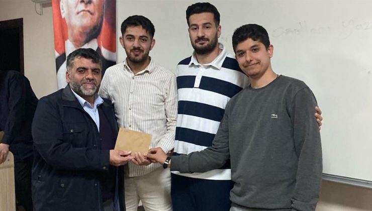 Rize’de KYK Yurdunda Bilgi Yarışmasında Kazanılan Ödül Gazze’ye Ulaştırılacak