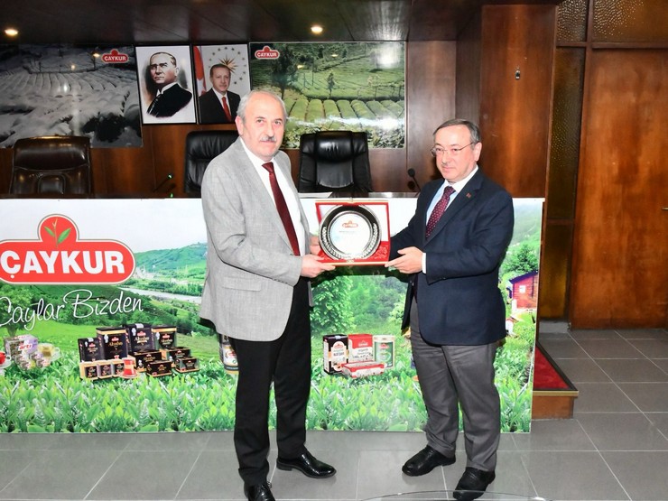 caykurdan-basarili-fabrika-mudurlerine-odul-7.jpg