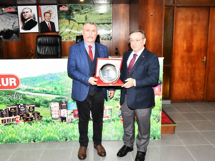 caykurdan-basarili-fabrika-mudurlerine-odul-8.jpg