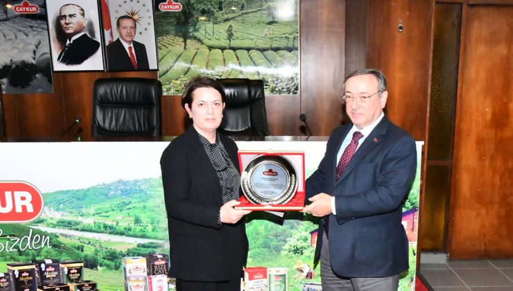 ÇAYKUR’dan Başarılı Fabrika Müdürlerine Ödül