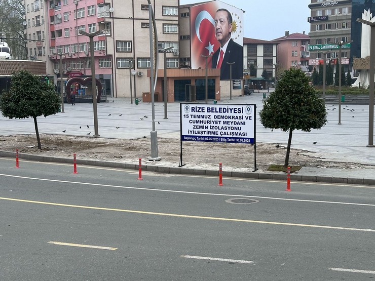 rize-meydani-sokuluyor-6.jpg