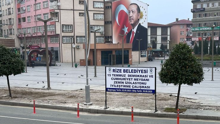 Rize Meydanı Sökülüyor