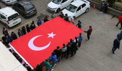 Of’ta Gençlik Yürüyüşü düzenlendi