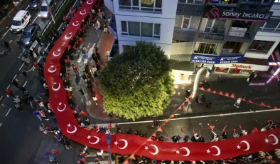 Samsun’da Bayrak Yürüyüşü ve Fener Alayı düzenlendi
