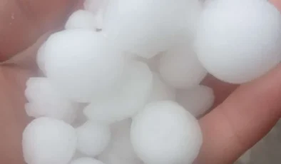 Tokat’ta dolu yağışı etkili oldu