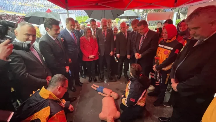 Trabzon’da “Fermuar Sistemiyle Yaşama Yol Ver” kampanyası tamamlandı