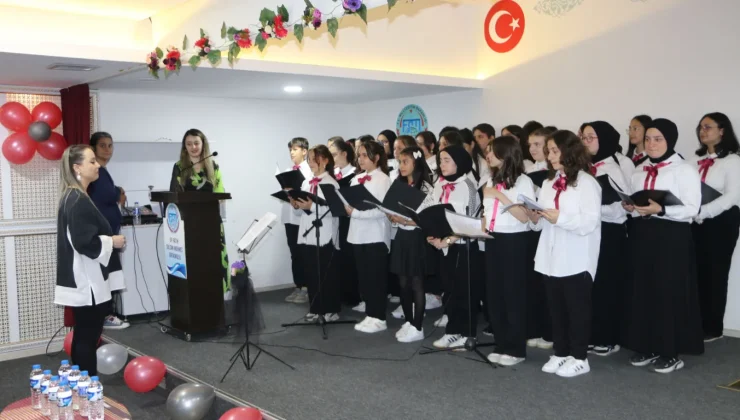 Of’ta öğrenciler Türk Sanat Müziği konseri verdi
