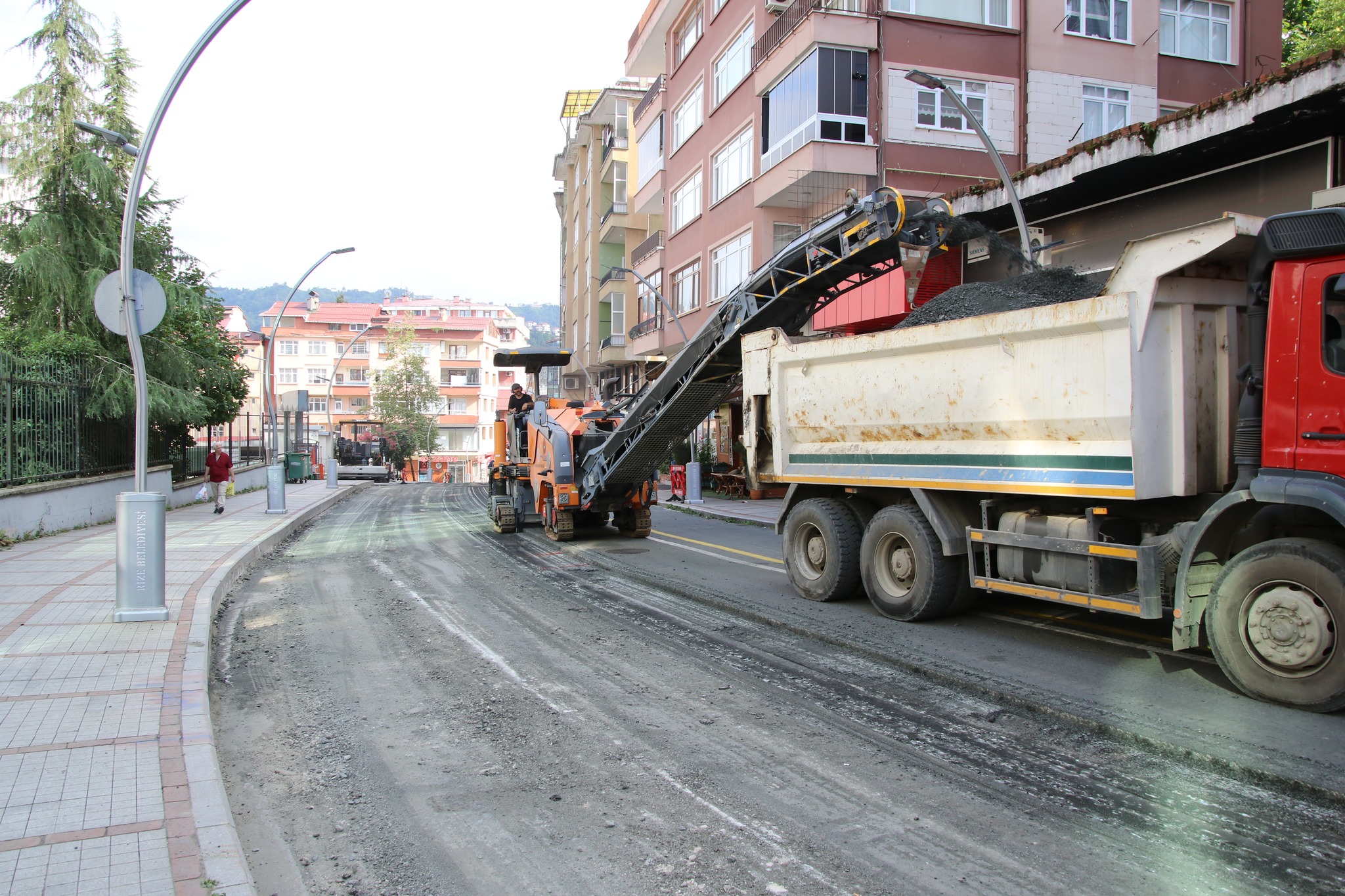1753870238 816 Rize Belediyesi Asfalt Sezonuna Hizli Basladi