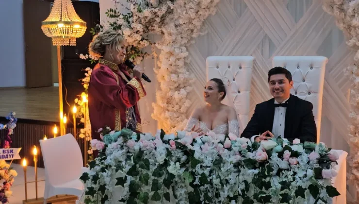 Nikah memuru, kızının nikahını kıydı