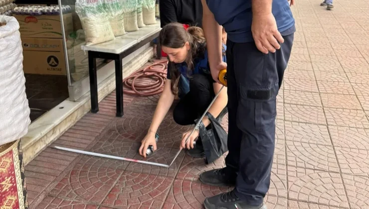 Pazar'da Kaldırımlara 'Sarı Çizgi' Çekiliyor