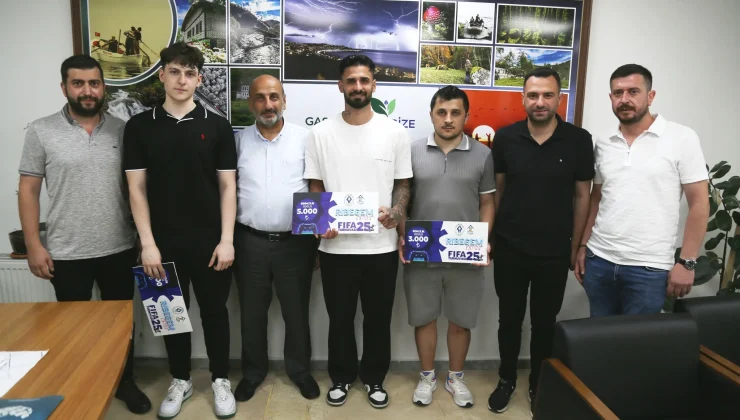 Rize’de Ödüllü ‘FİFA 25’ Turnuvası Tamamlandı