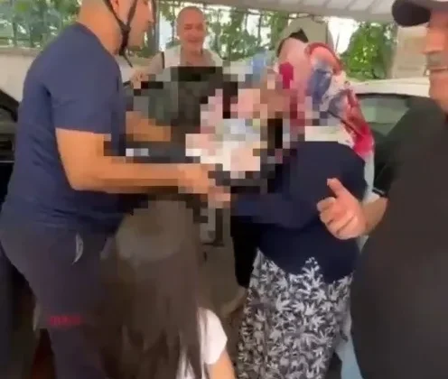 Şanlıurfa’da otomobilde mahsur kalan 3 aylık bebeği itfaiye kurtardı