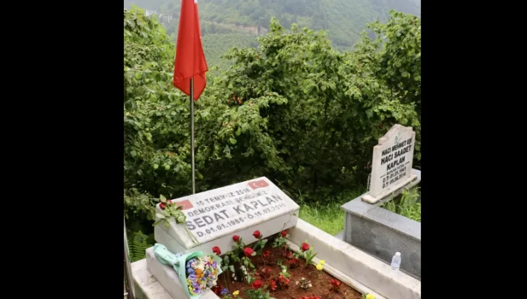 Trabzon’da 15 Temmuz şehidi mezarı başında anıldı