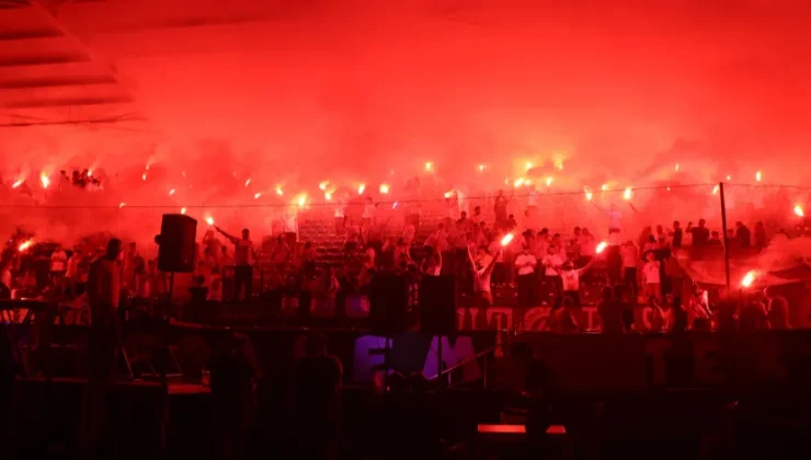 Çaykur Rizespor taraftarıyla buluştu