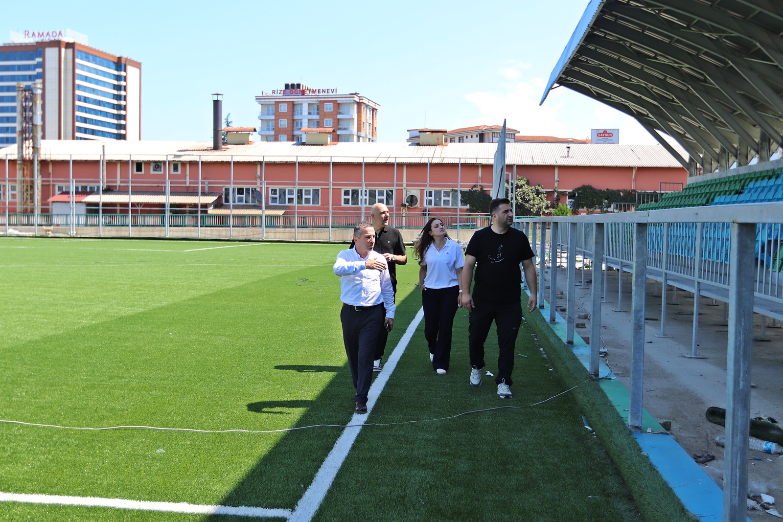 Engindere Futbol Sahasi icin geri sayim