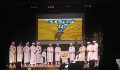 İlk kez din görevlilerinin profesyonel bir tiyatro performansıyla sahne aldı