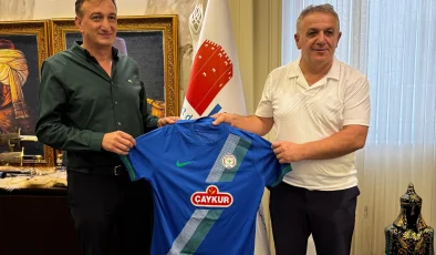 Rizesporlu Yöneticileri Alanya’da Rize İş İnsanı Hakkı Kurt Karşıladı