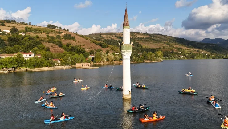 Samsun’da Batık Minare çevresi su sporları tutkunlarını ağırlıyor