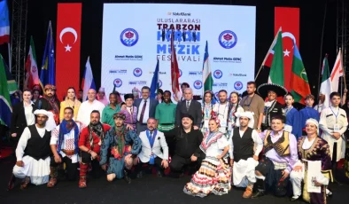 Uluslararası Horon Festivali’nden dünyaya mesaj verdiler